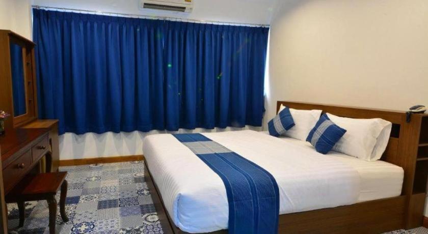 The Indigo House Phrae Hotel Exterior photo